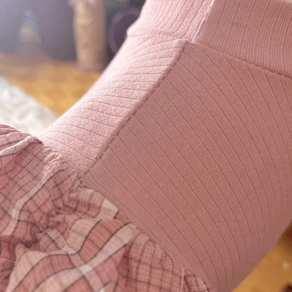 Sweater - Picture 3 of 3